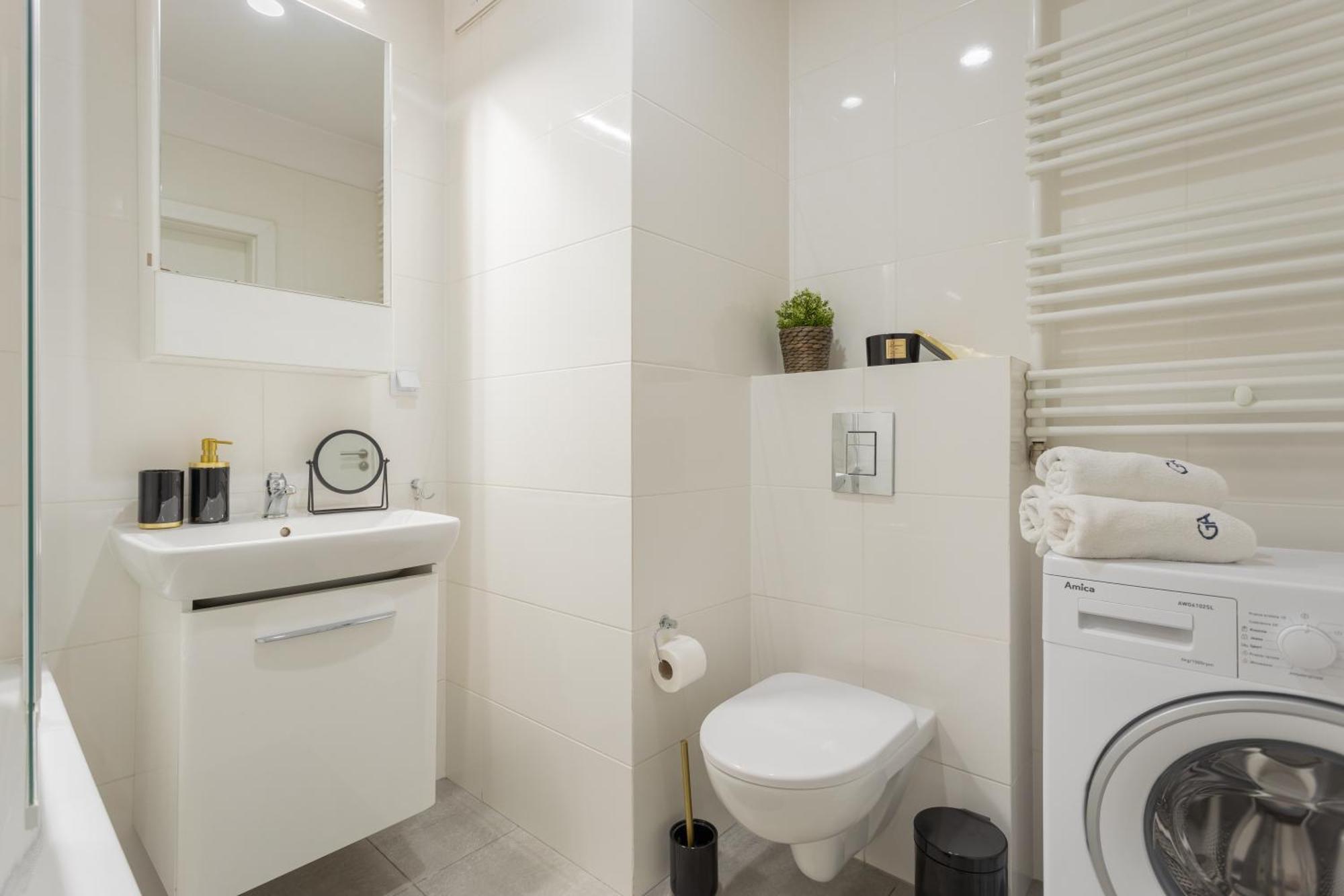 Urban Chic - Pereca - Rondo Onz - Luxury Warsaw Stays - 14 People Exterior foto