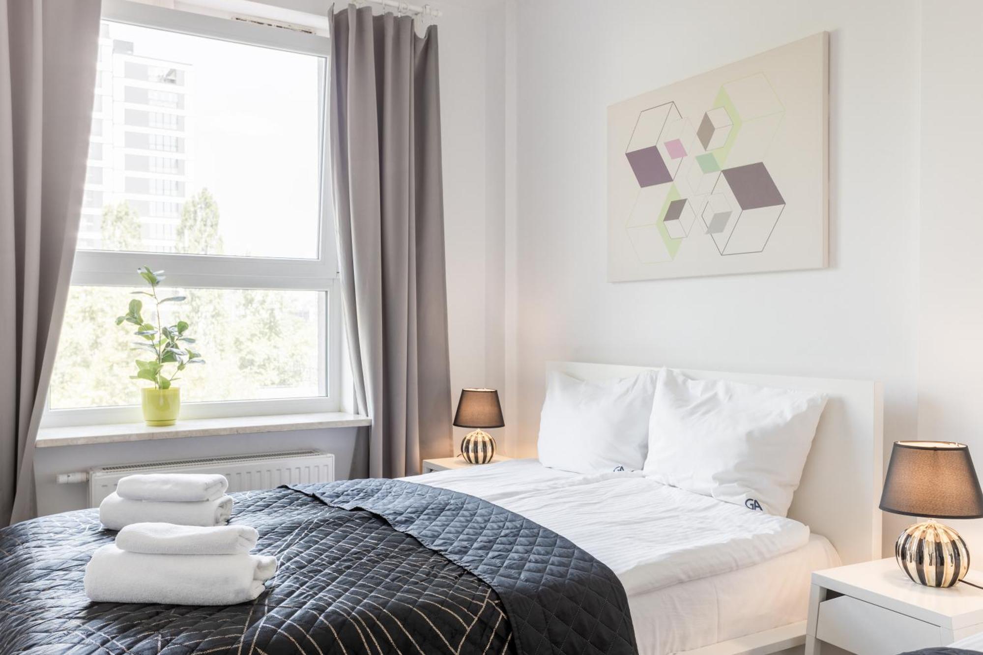 Urban Chic - Pereca - Rondo Onz - Luxury Warsaw Stays - 14 People Exterior foto